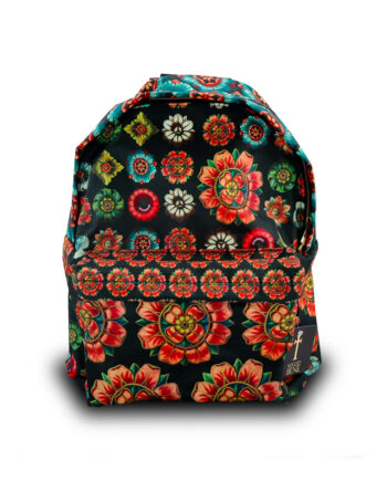 Sac à dos Voglio Bene "Rosaces" : imprimé sur toile enduite imperméable, doublure noire, poche intérieure, et zip doré. Design chic et pratique, idéal pour un style unique et élégant.